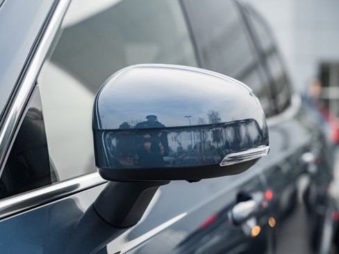 New 2026 Volvo XC90 B6 Plus w/ Protection Package Premier image 15