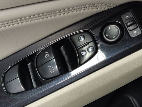 Used 2020 Nissan Altima 2.5 Platinum FWD image 27