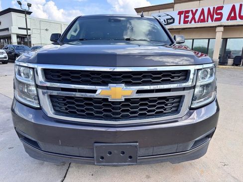 Used 2018 Chevrolet Suburban LT RWD image 4