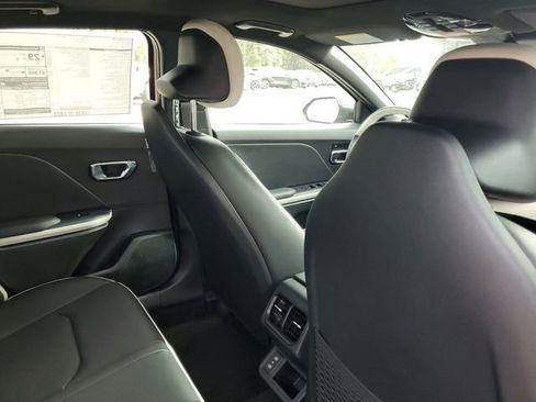 New 2025 Kia K4 GT-Line Turbo FWD image 28