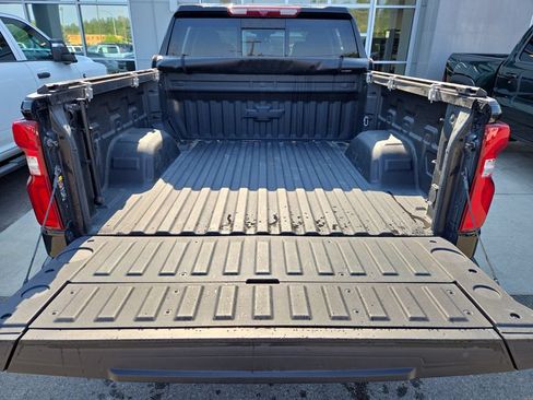 Used 2022 Chevrolet Silverado 1500 LT Trail Boss w/ LT Trail Boss Premium Package AWD/4WD image 27