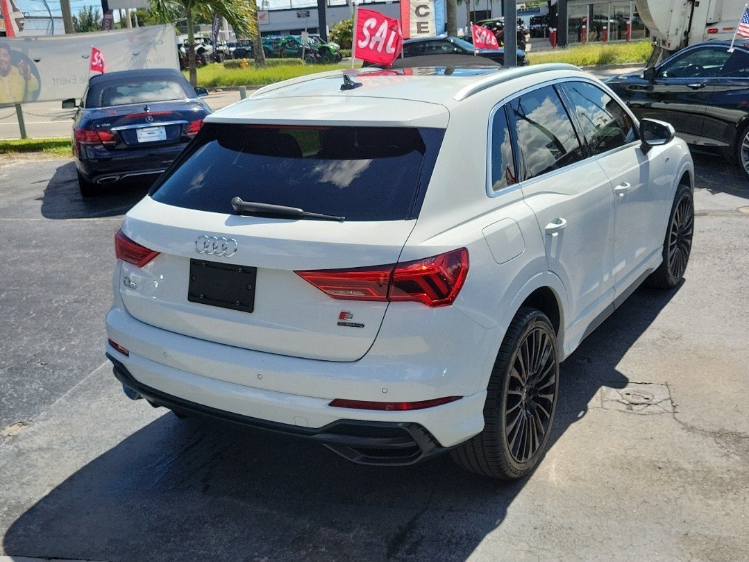 Used 2021 Audi Q3 2.0T Premium w/ Convenience Package AWD/4WD image 4