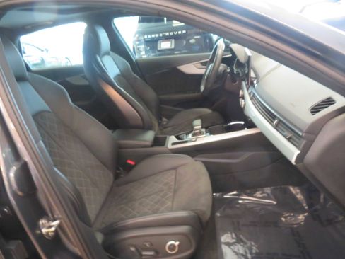 Used 2020 Audi S4 Premium w/ Convenience Package image 25