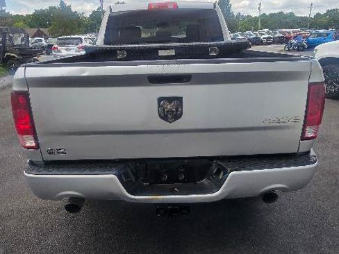 Used 2014 RAM 1500 Express AWD/4WD image 3
