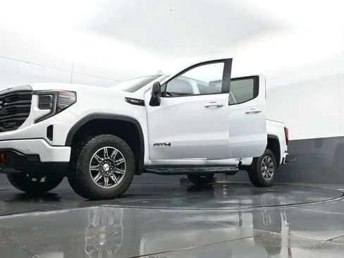 Used 2024 GMC Sierra 1500 AT4 w/ Technology Package image 35