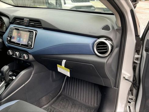 Used 2025 Nissan Versa SV w/ Trunk Package FWD image 21