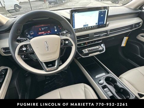 New 2026 Lincoln Corsair Premiere image 29