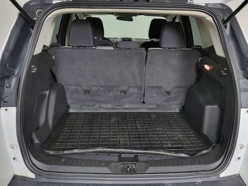 Used 2015 Ford Escape SE w/ Equipment Group 201A image 16