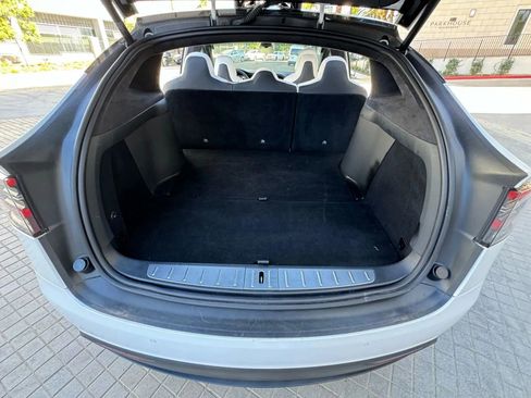 Used 2017 Tesla Model X 75D image 19