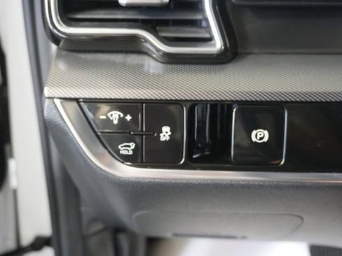 Used 2025 Kia Sportage SX AWD/4WD image 20