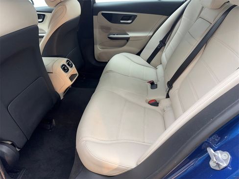 Used 2023 Mercedes-Benz C 300 C 300 NAV,CAM,PANO,HTD STS,BLI image 32