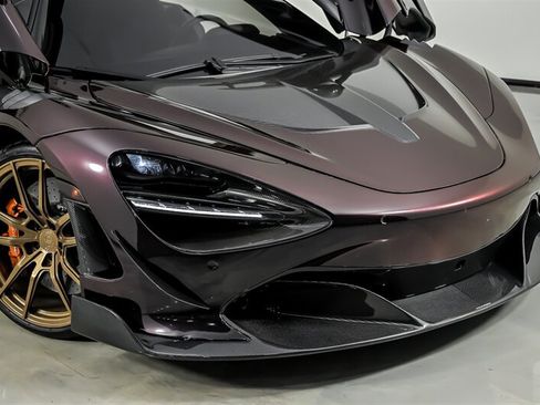 Used 2018 McLaren 720S RWD image 2