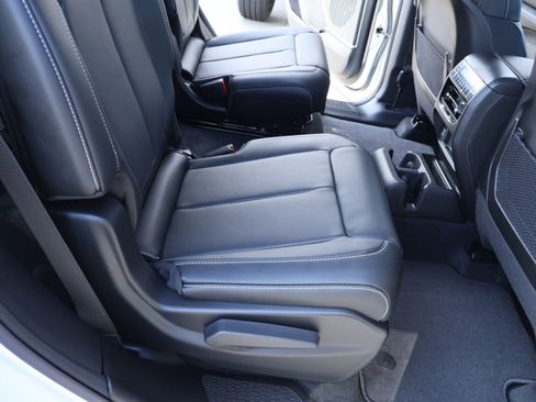 New 2026 Jeep Grand Cherokee L Limited AWD/4WD image 16