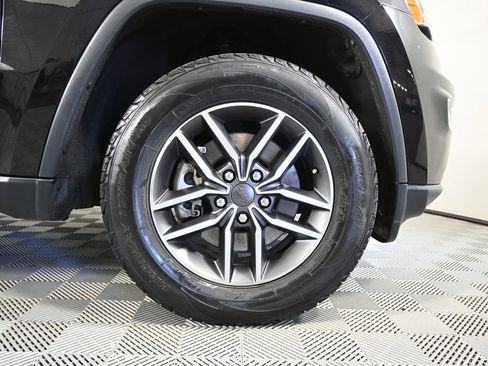 Used 2022 Jeep Grand Cherokee Limited AWD/4WD image 11