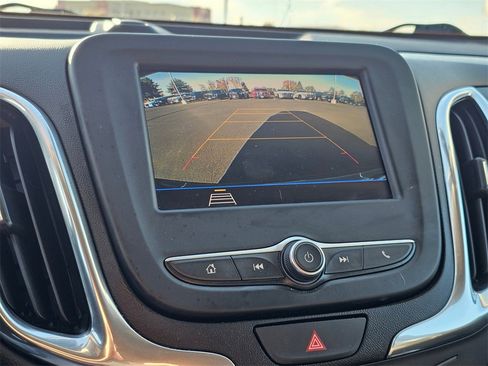 Used 2021 Chevrolet Equinox LT image 26