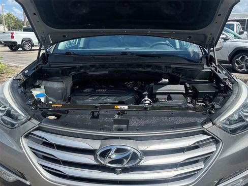 Used 2017 Hyundai Santa Fe Sport w/ Cargo Package AWD/4WD image 31