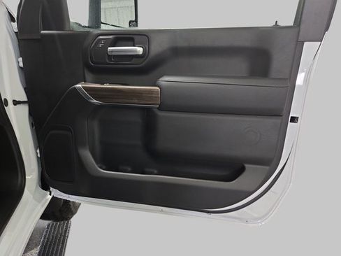 New 2026 Chevrolet Silverado 3500 LT image 10