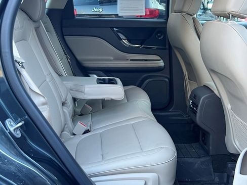 Used 2022 Lincoln Corsair Reserve w/ Sport Package image 12