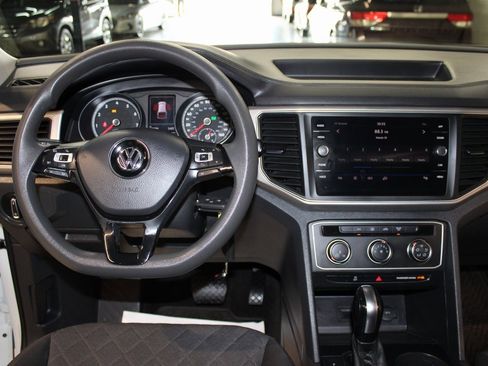 Used 2018 Volkswagen Atlas Launch Edition image 20