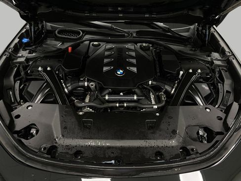Certified 2023 BMW 760i xDrive w/ Executive Package image 11