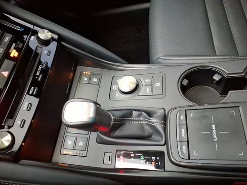 Certified 2023 Lexus IS 350 F Sport image 17