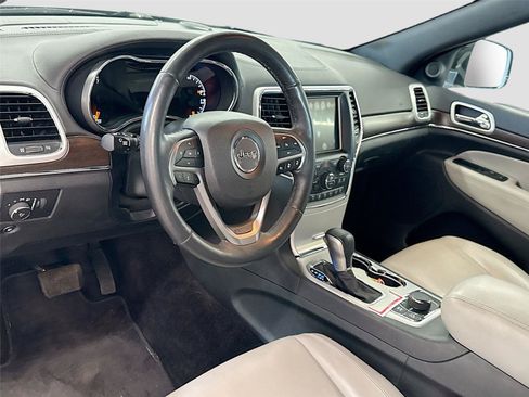 Used 2018 Jeep Grand Cherokee Limited AWD/4WD image 7