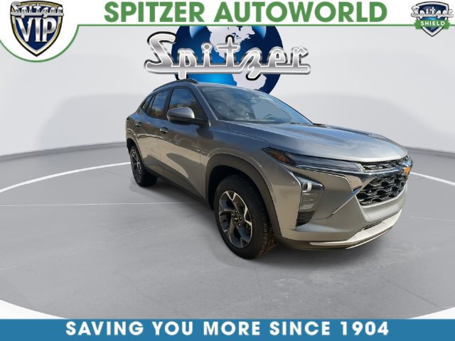 Used 2024 Chevrolet Trax LT FWD image 3