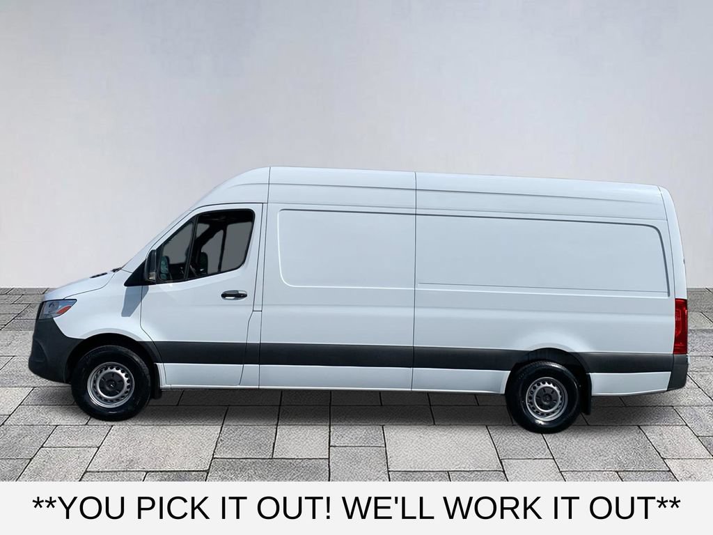 Used 2023 Mercedes-Benz Sprinter 2500 image 4