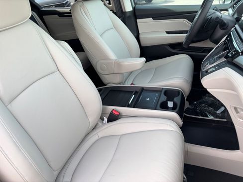 New 2026 Honda Odyssey EX-L image 8