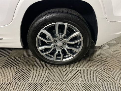 Certified 2023 GMC Terrain Denali w/ Denali Premium Package AWD/4WD image 10