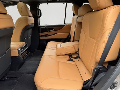 New 2026 Lexus LX 600 4WD w/ Luxury Package image 11
