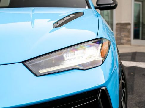 Used 2023 Lamborghini Urus Performante image 4