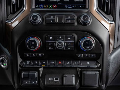 Used 2023 Chevrolet Silverado 3500 High Country w/ Z71 Off-Road Package image 27