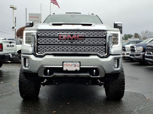 Used 2021 GMC Sierra 3500 Denali w/ Denali Ultimate Package image 2