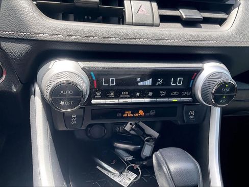 Used 2024 Toyota RAV4 XLE w/ Convenience Package FWD image 33