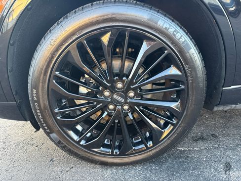 Used 2023 Lincoln Corsair Reserve w/ Equipment Group 201A image 9