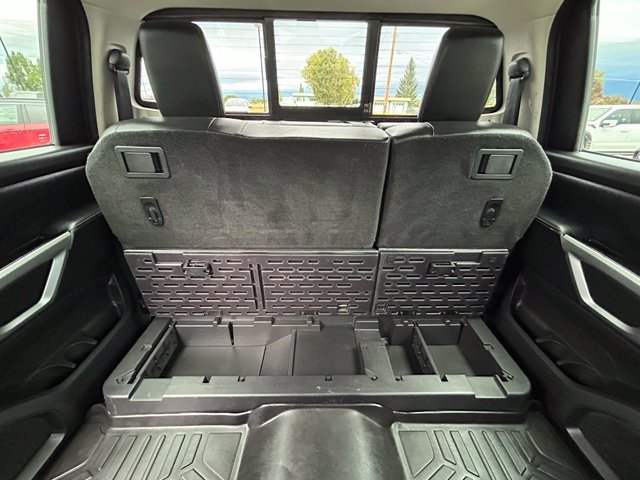 Used 2018 Nissan Titan SL w/ Chrome Package AWD/4WD image 40