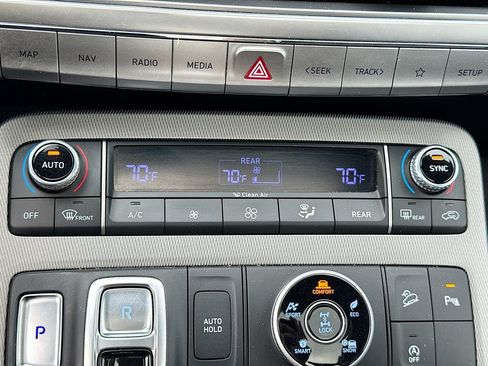 Used 2022 Hyundai Palisade SEL w/ Premium Package AWD/4WD image 18
