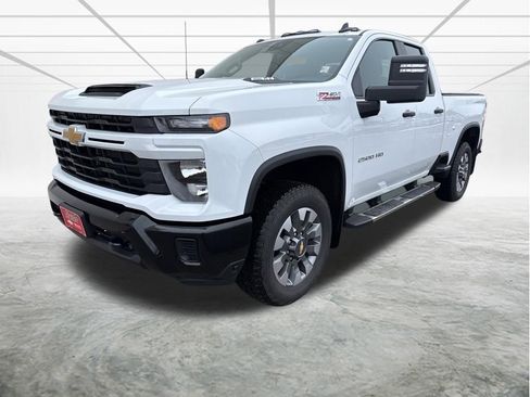 Used 2024 Chevrolet Silverado 2500 Custom w/ Custom Value Package image 1