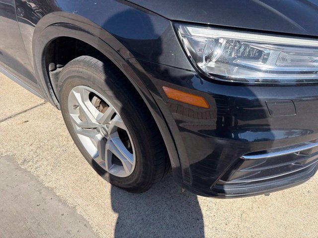 Used 2019 Audi Q5 2.0T Premium w/ Convenience Package AWD/4WD image 5