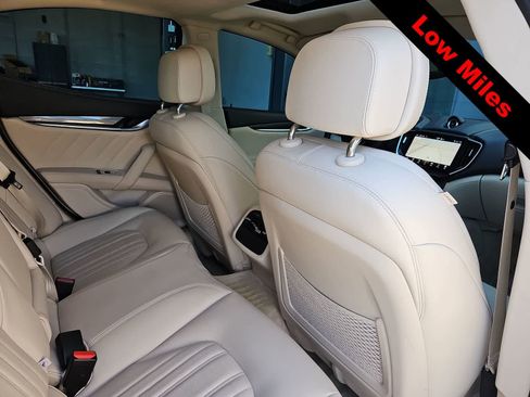 Used 2021 Maserati Ghibli S RWD image 16