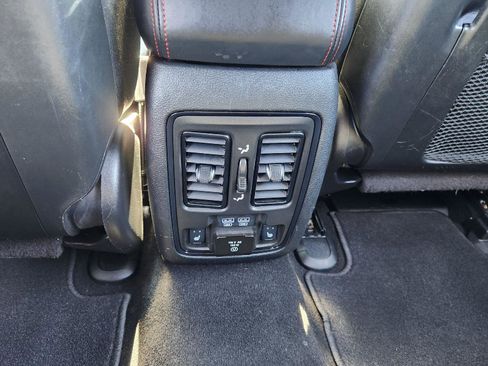 Used 2024 Dodge Durango GT image 32