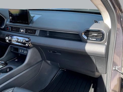 Used 2023 Honda Pilot EX-L image 18