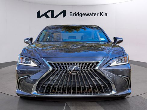 Used 2022 Lexus ES 350 w/ Premium Package image 3