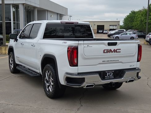 Used 2024 GMC Sierra 1500 SLT w/ SLT Premium Plus Package image 4
