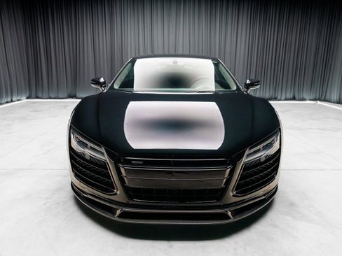 Used 2014 Audi R8 V10 image 9