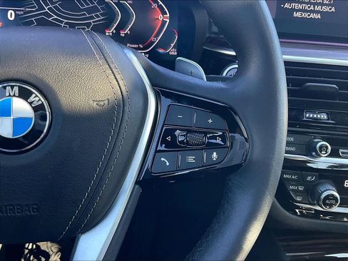 Used 2023 BMW 540i w/ Premium Package image 24