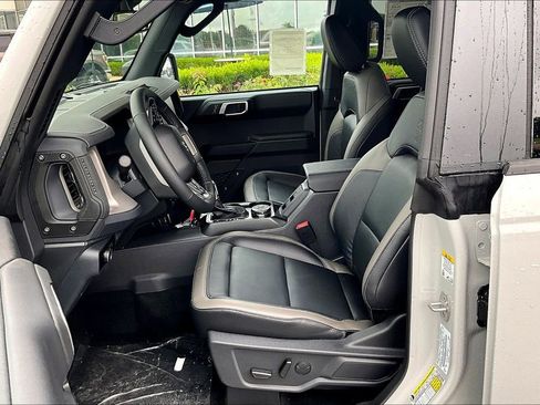 New 2026 Ford Bronco Outer Banks AWD/4WD image 9