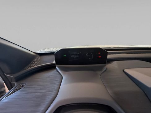 New 2026 Toyota C-HR AWD/4WD image 14