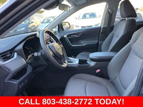 Used 2024 Toyota RAV4 XLE FWD image 7